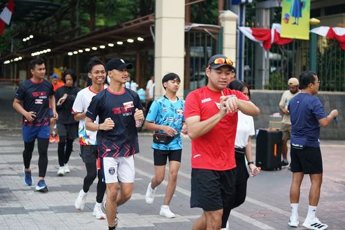 Race photo from One Run 10K Vibes 2024