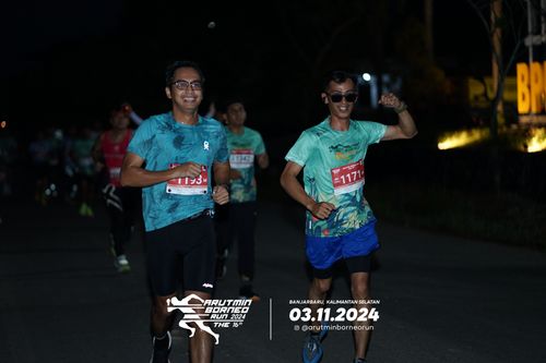 Race photo from Arutmin Borneo Run 2024