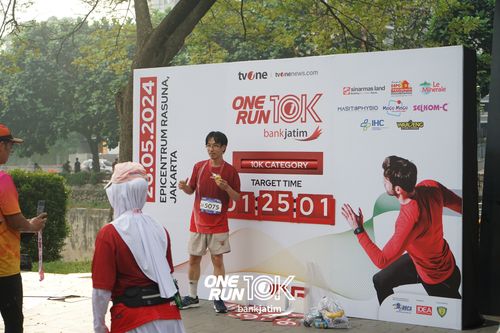 Race photo from ONE RUN 10 K