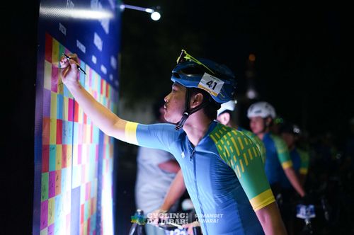 Race photo from Cycling de Jabar 2024