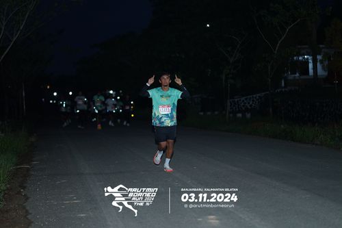 Race photo from Arutmin Borneo Run 2024