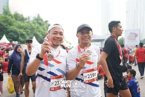 Race photo from ONE RUN 10 K
