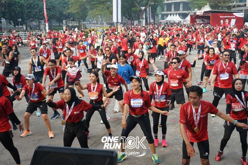 Race photo from ONE RUN 10 K