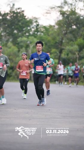 Race photo from Arutmin Borneo Run 2024
