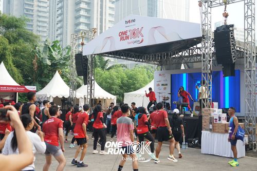 Race photo from ONE RUN 10 K
