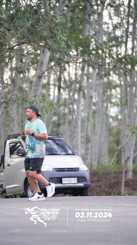Race photo from Arutmin Borneo Run 2024