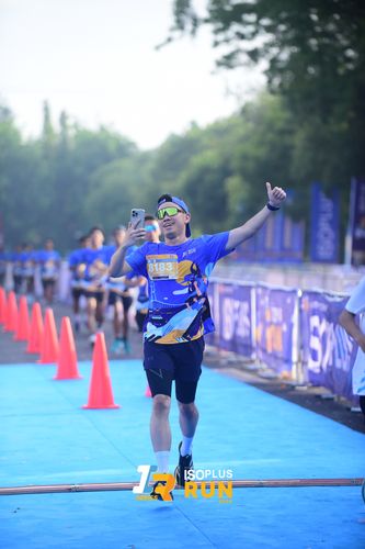 Race photo from Isoplus Run 2024 Surabaya