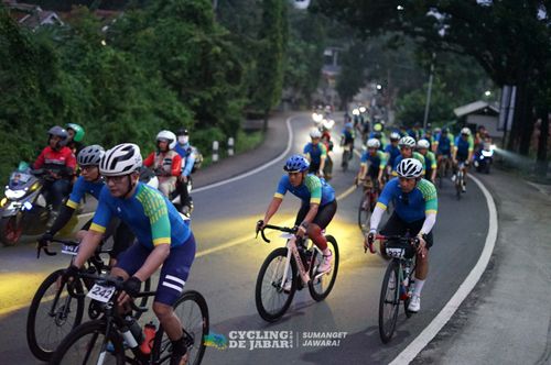 Race photo from Cycling de Jabar 2024