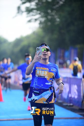 Race photo from Isoplus Run 2024 Surabaya