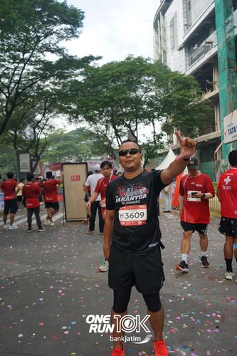 Race photo from ONE RUN 10 K
