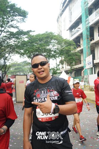 Race photo from ONE RUN 10 K