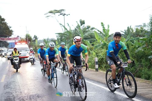 Race photo from Cycling de Jabar 2024