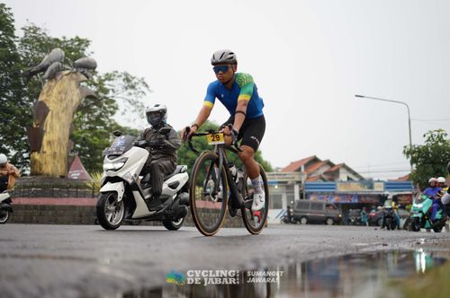 Race photo from Cycling de Jabar 2024