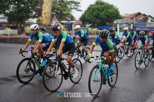 Race photo from Cycling de Jabar 2024