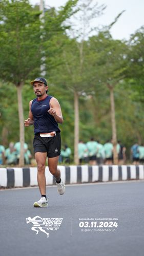 Race photo from Arutmin Borneo Run 2024
