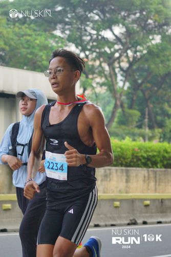 Race photo from Nu Skin Run 10K
