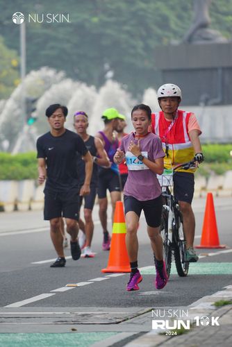 Race photo from Nu Skin Run 10K