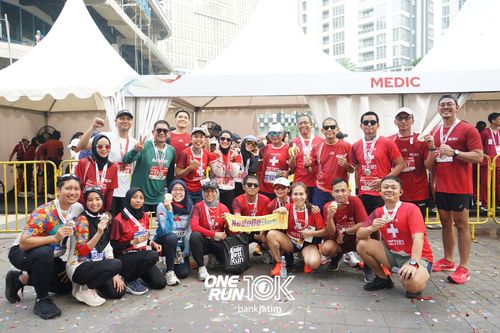 Race photo from ONE RUN 10 K