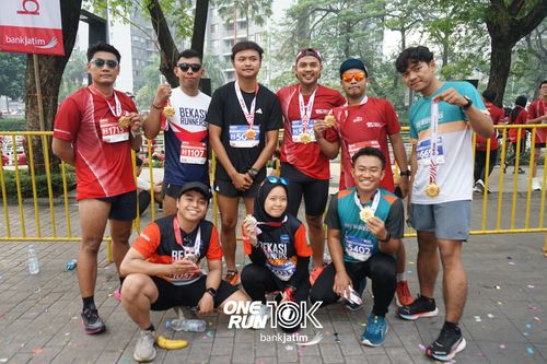 Race photo from ONE RUN 10 K