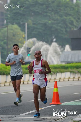 Race photo from Nu Skin Run 10K