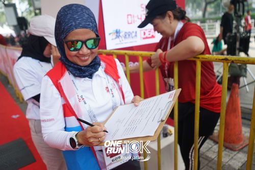 Race photo from ONE RUN 10 K