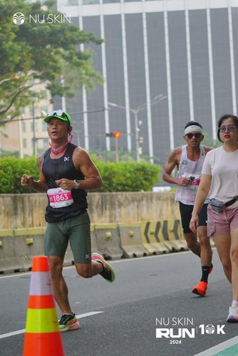 Race photo from Nu Skin Run 10K