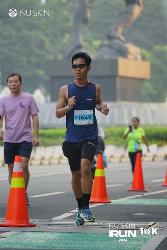 Race photo from Nu Skin Run 10K