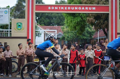 Race photo from Cycling de Jabar 2024