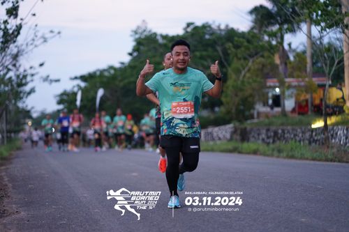 Race photo from Arutmin Borneo Run 2024