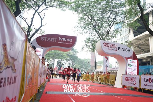 Race photo from ONE RUN 10 K