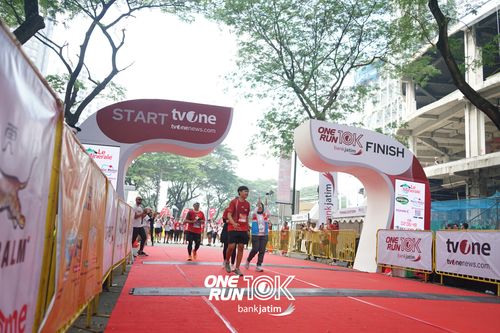 Race photo from ONE RUN 10 K