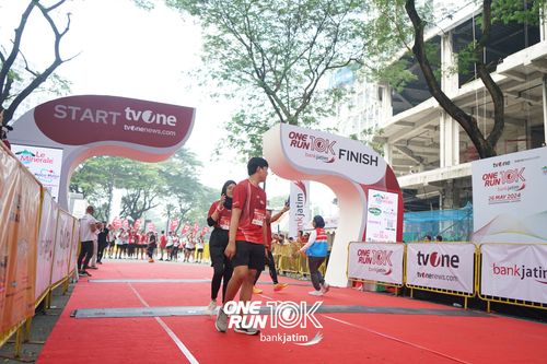 Race photo from ONE RUN 10 K
