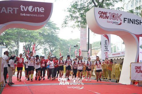 Race photo from ONE RUN 10 K