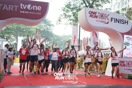 Race photo from ONE RUN 10 K