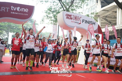 Race photo from ONE RUN 10 K