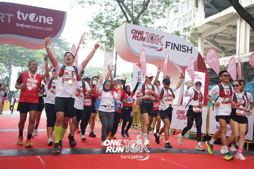 Race photo from ONE RUN 10 K