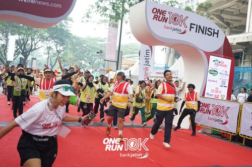 Race photo from ONE RUN 10 K
