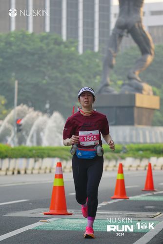 Race photo from Nu Skin Run 10K