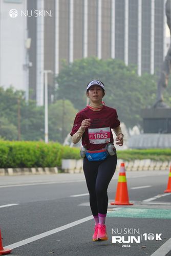 Race photo from Nu Skin Run 10K