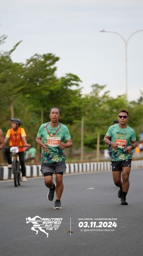 Race photo from Arutmin Borneo Run 2024