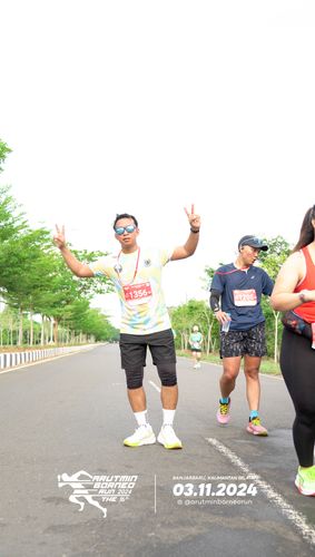 Race photo from Arutmin Borneo Run 2024