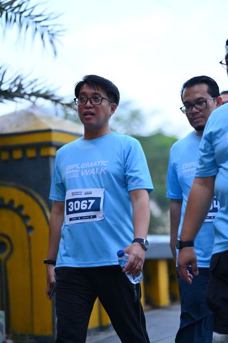 Race photo from KEMLU RUN 2025