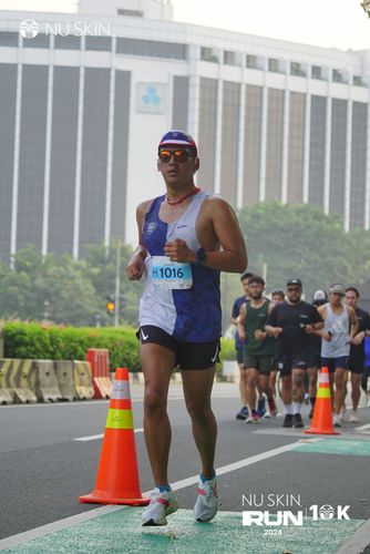 Race photo from Nu Skin Run 10K