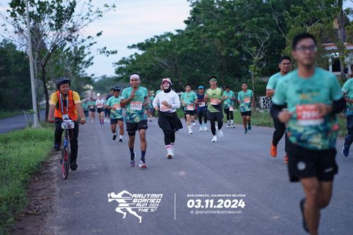 Race photo from Arutmin Borneo Run 2024