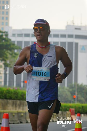 Race photo from Nu Skin Run 10K