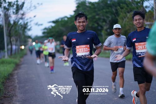 Race photo from Arutmin Borneo Run 2024
