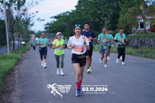 Race photo from Arutmin Borneo Run 2024