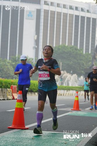 Race photo from Nu Skin Run 10K
