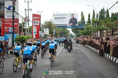 Race photo from Cycling de Jabar 2024