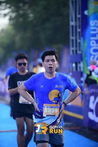 Race photo from Isoplus Run 2024 Surabaya